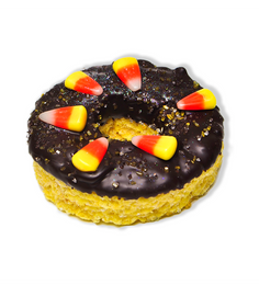 DELUXE ASSORTMENT OF HALLOWEEN THEMED TREATS