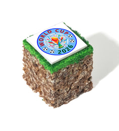 DELUXE ASSORTMENT OF WORLD CUP TREATS