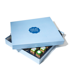 DELUXE ASSORTMENT OF WORLD CUP TREATS